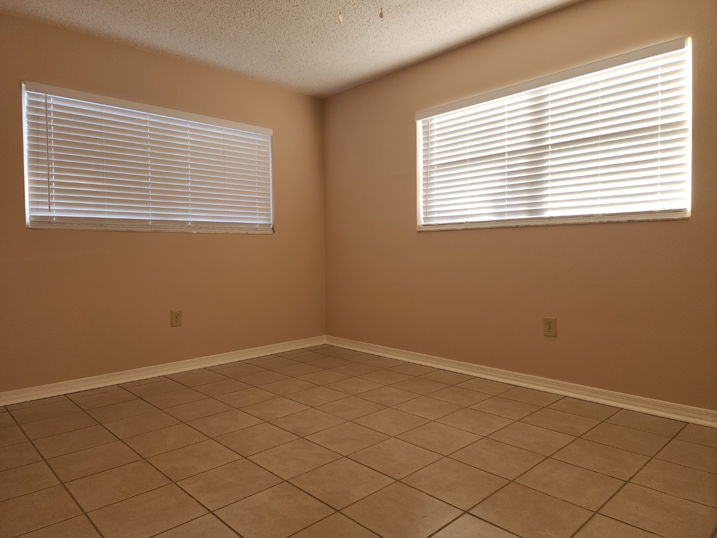 80-third bedroom (1)